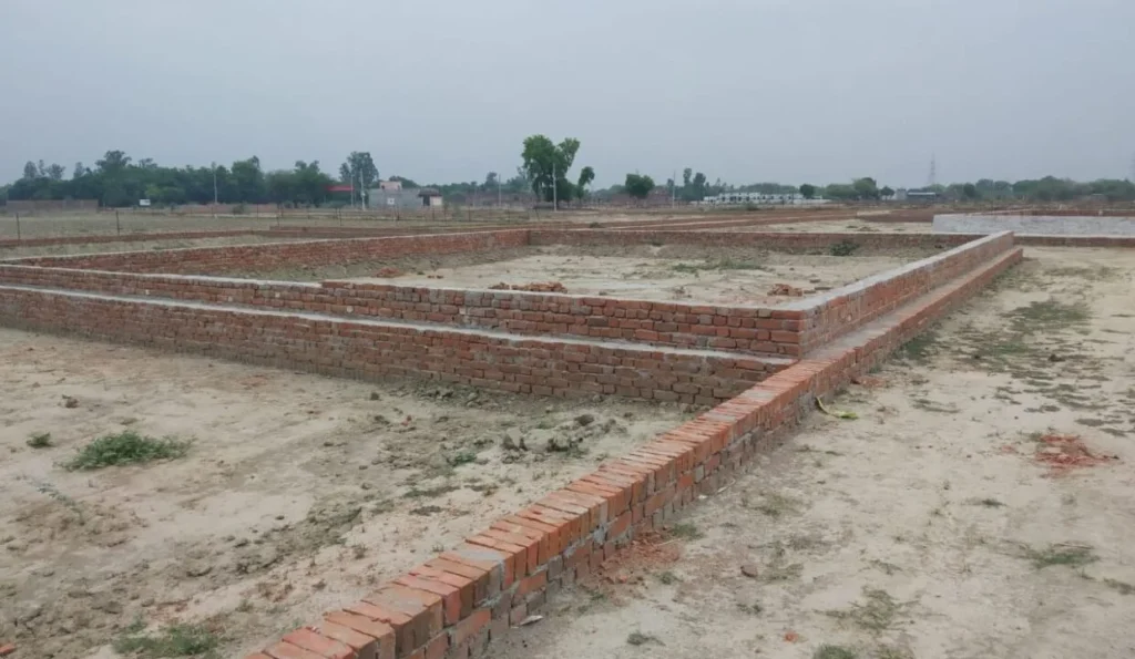 Hanging Garden | Red Hills Group Plots